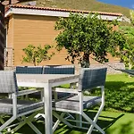 Desa Homes 度假居 Epidaurus