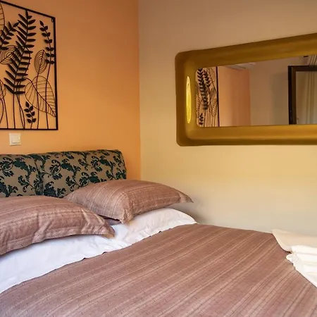 Desa Homes * Epidaurosz