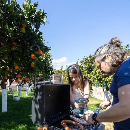 Desa Homes Feriehus *