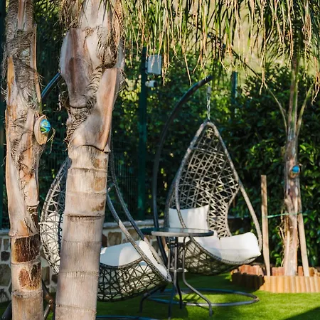 Desa Homes Feriehus *