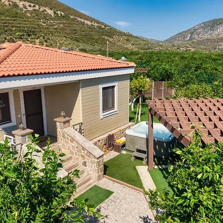 Nyaraló Desa Homes *