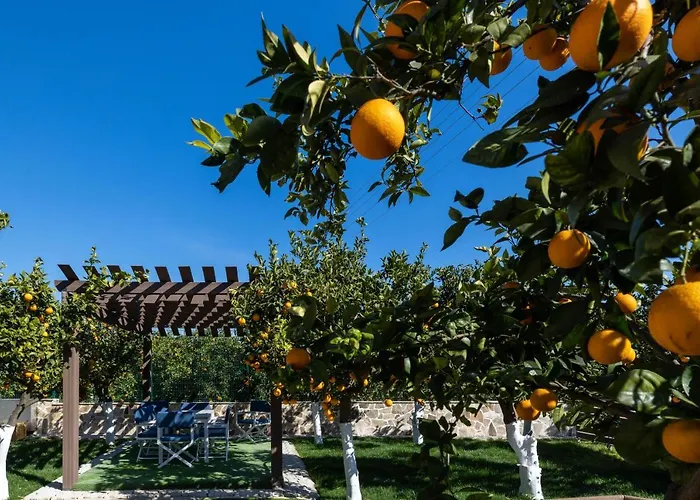 Desa Homes Nyaraló *