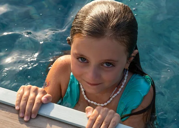 Desa Homes Nyaraló *